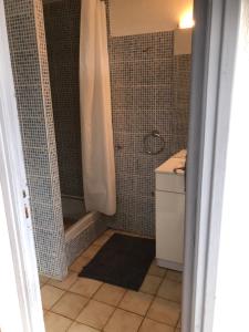 Appartements Mistral 2 etage D avec clim : photos des chambres