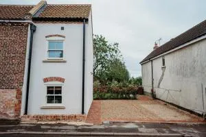 ThePiggery No 14 - Haxey