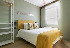 Ribera · Rooms · Old Town · AC · From 1880