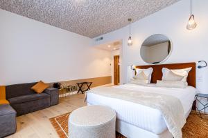 Hotels Hotel Le Saint Gelais : photos des chambres