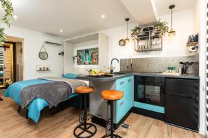 Studio Deluxe RoMa II