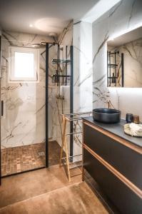 Villas Villa proche du bassin -piscine : photos des chambres