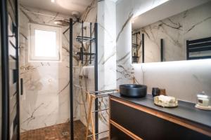 Villas Villa proche du bassin -piscine : photos des chambres