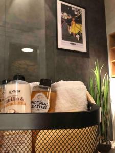 Camden Apartment - Sleeps 6
