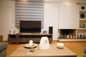 Luxury Villa with Pool in Athens Riviera