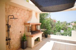 Luxury Villa with Pool in Athens Riviera