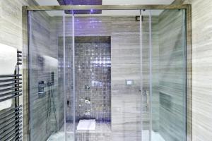BQ House COLOSSEUM Luxury Rooms