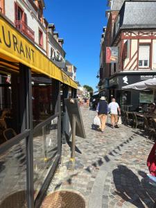 VILLERS DEAUVILLE NOUVEAU STUDIO 2 Pers 30m de la plage