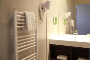 Hotels Brit Hotel Vannes - Theix Golfe du Morbihan : photos des chambres