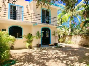 Villa Iguana #5 Private beach house with a pool in San Pancho