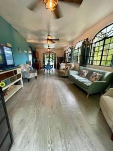 Villa Iguana #5 Private beach house with a pool in San Pancho