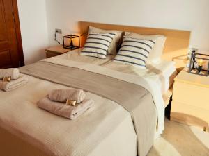 Casa Heidi - Pool - Sunsets - Ocean, Cliffs view - garage - AC