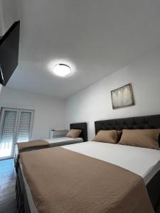 Twin Apartments