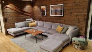 Fjellyx i funäs med relax&bastu, badtunna, 13 bädd