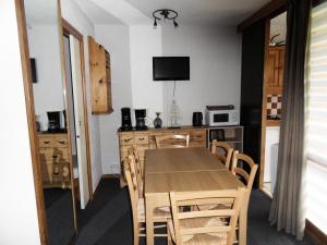 Résidence Agate - Studio divisible chaleureux · Au pied des pistes · Vue pistes MAE-3626