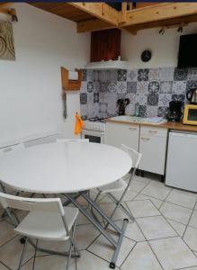 Appartements Le gite du bout, a 100m de la mer : photos des chambres