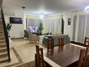 دوبلكس بيفرلي هيلز سوديك