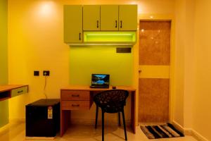 KaFi Luxe Suite - Unwind Yourself