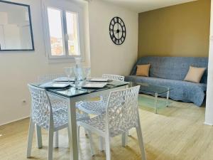 T2 au pied du Vieux port et vue Notre Dame