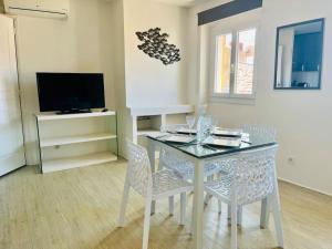 T2 au pied du Vieux port et vue Notre Dame