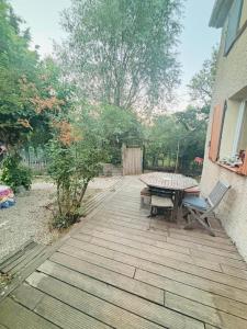 maison entière entrée forêt Ste Baume