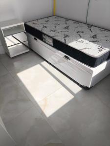 Quarto Casal suite privada em Apartamento Seguro