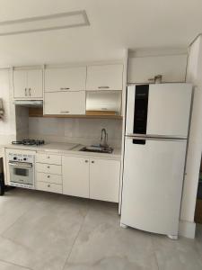 Quarto Casal suite privada em Apartamento Seguro