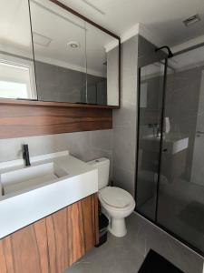 Quarto Casal suite privada em Apartamento Seguro