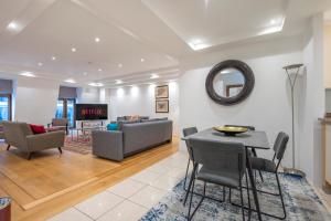 Mayfair Piccadilly - The Choice