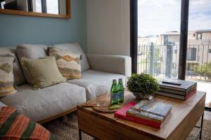 Deluxe Design Condo, San Miguel