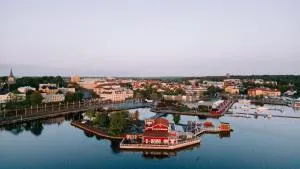 Badholmen Restaurang & Hotell - Ruda