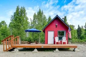 Cozy Houston Getaway with Fire Pit and Lake Access! - Talkeetna