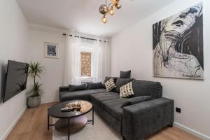 L & M Apartment - Perfect Old Town Location Two Bedroom House