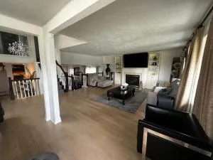 One of a kind, Luxurious and Unique - Waterloo