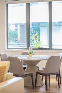 Townhouse in Caulfield with Garage