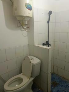 Aura inn property