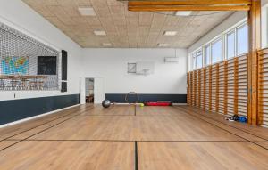 Nice Home In Spøttrup With Sauna