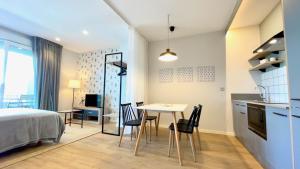 The Cliffs A Ribeira - Llas