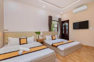 Biệt Thự Có Hồ Bơi Riêng (Villa with Private Pool)