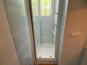 Appartements Appartement rustique proche plage et base nautique, stationnement inclus - FR-1-364-79 : photos des chambres