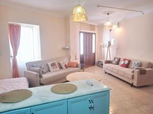 Detached Greek house in the hearth of Cesme Bazaar