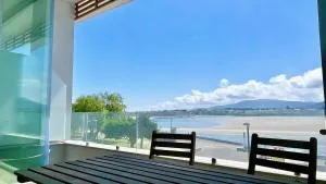 The Cliffs A Ribeira - Peizas - Sieiro