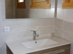 Appartement lumineux 3 pièces, 6 pers, Les Gets – Proche centre et ESF, WIFI, garage, navette - FR-1-802-4