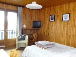 Studio aux Gets, 2 pers, centre-ville, Wifi, draps et serviettes inclus - FR-1-802-26 - Les Gets