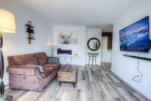 Magnificent 3BD Apartment,9 min to subway - Pointe-aux-Trembles