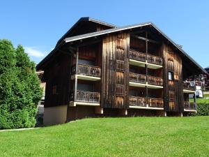 Appartement Confortable 2 Pièces + Cabine, 5 Pers. - Centre Les Gets, Parking Inclus - FR-1-802-60