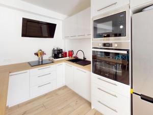 Appartements Appartement moderne 3 chambres, terrasse, proche plage et commerces - FR-1-785-12 : photos des chambres