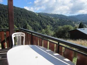 Chalets Chalet individuel aux Gets - 8 pers, navette hiver, garage, grand balcon sud - FR-1-802-83 : photos des chambres