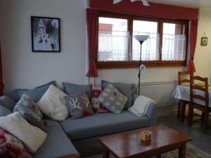 Les Gets - 3 Pièces Confort - 6 Pers - Arrivée Skis - WIFI - 250m Commerces - FR-1-802-89