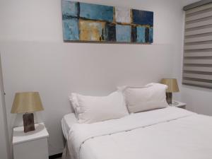 No 8 On Cladon Jadde Apartments